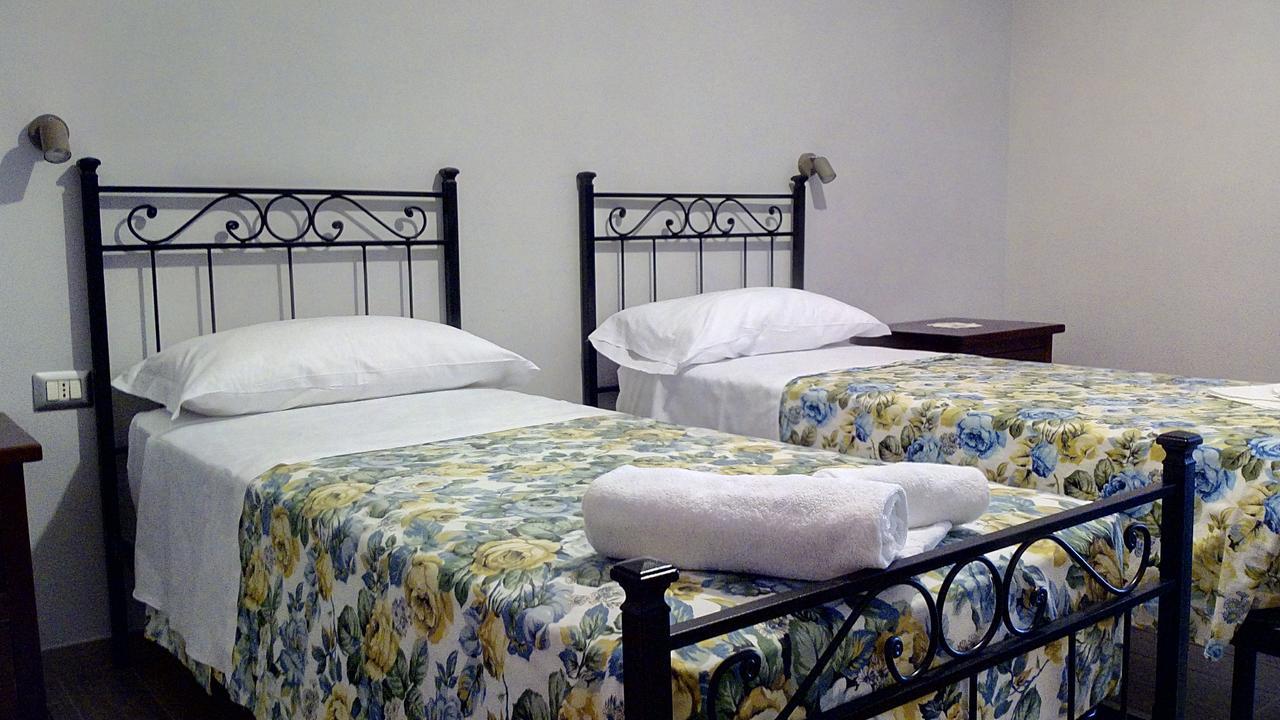 Agriturismo Casale Sera Fontana Liri Экстерьер фото